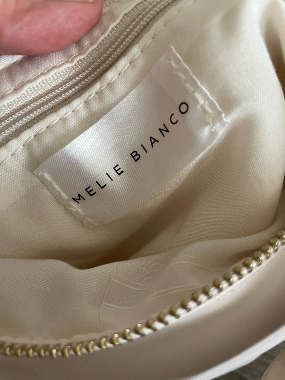 🤍 Melie Bianco Cream Knot Handle Hobo Bag NWT - Picture 2 of 6